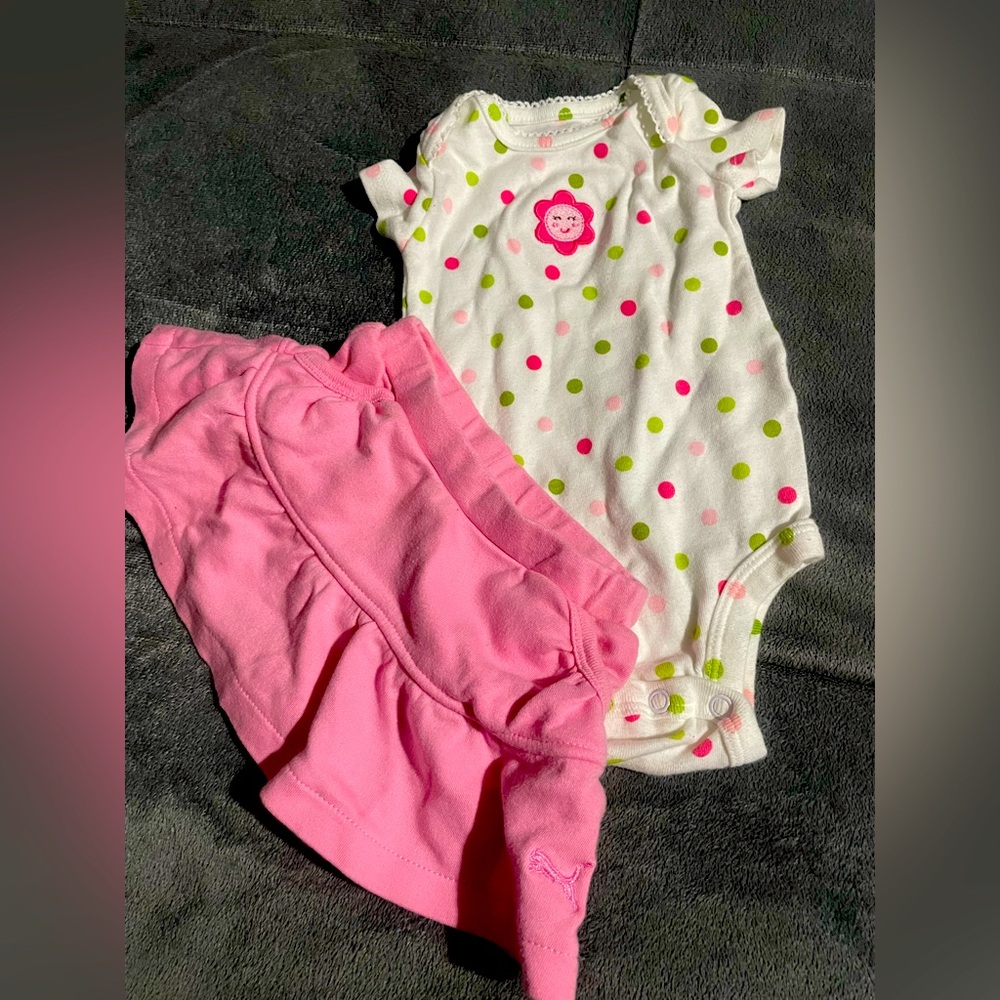 Baby girl flowered outfit